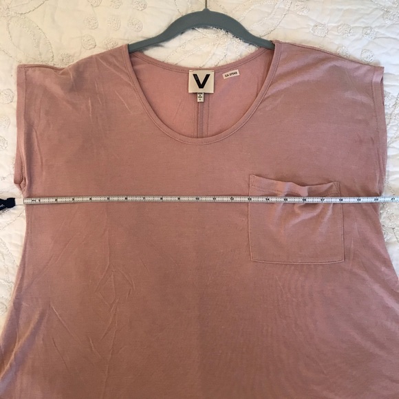 COA Dusty Rose Woven Chest Pocket Tee Top - Picture 9 of 9